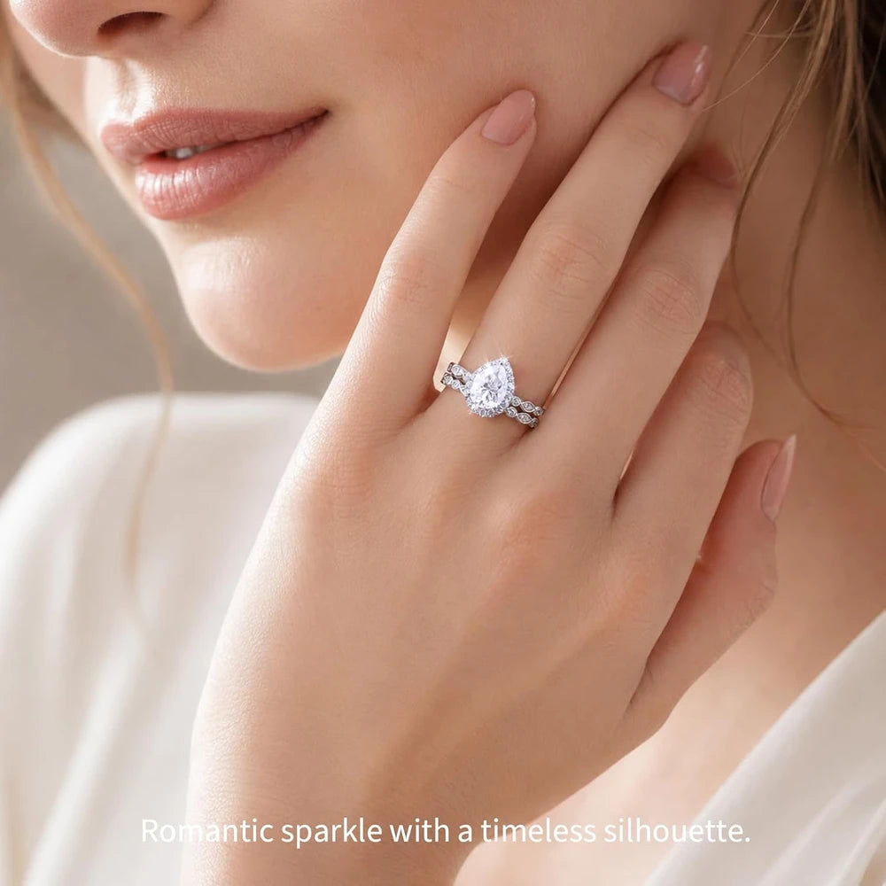 Pear Moissanite Bridal Ring Set